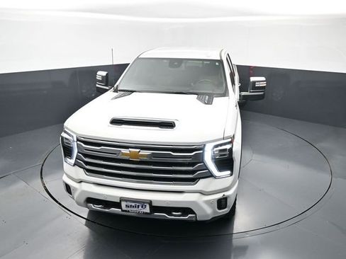 Used 2024 Chevrolet Silverado 2500 High Country w/ Z71 Off-Road Package AWD/4WD image 18