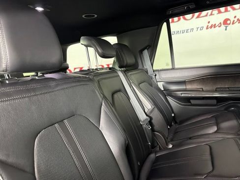 Used 2019 Ford Expedition Limited w/ Equipment Group 302A RWD image 18