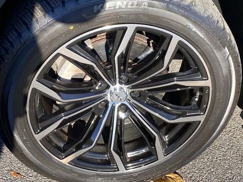 Used 2021 Volkswagen Atlas SE w/ Panoramic Sunroof Package image 30