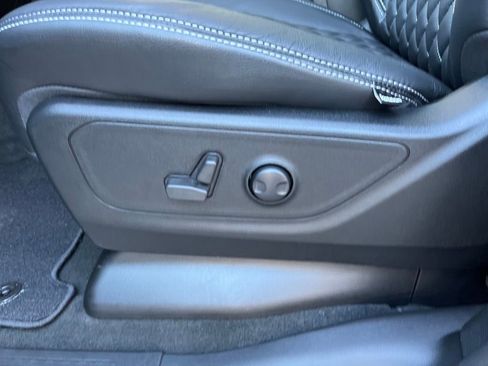 New 2022 RAM 1500 Big Horn image 37