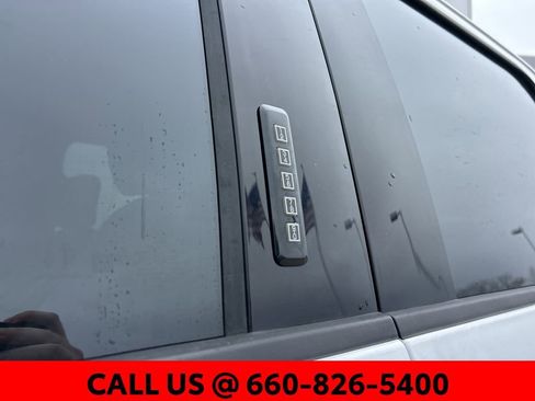 Used 2020 Ford F150 Lariat image 10