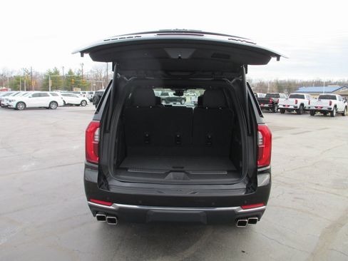 Certified 2025 GMC Yukon AT4 w/ AT4 Premium Plus Package image 7