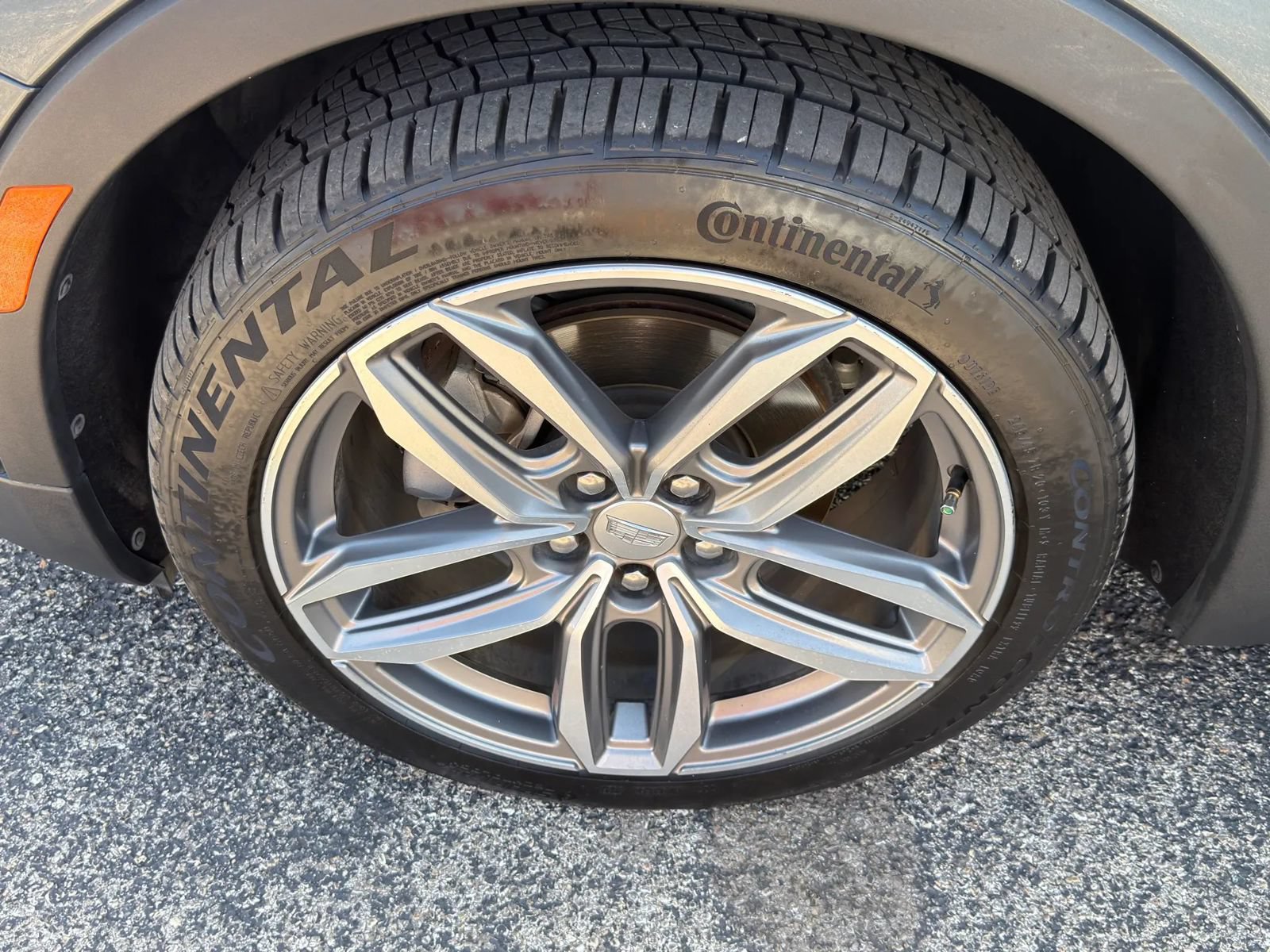 Used 2019 Cadillac XT4 Sport AWD/4WD image 30