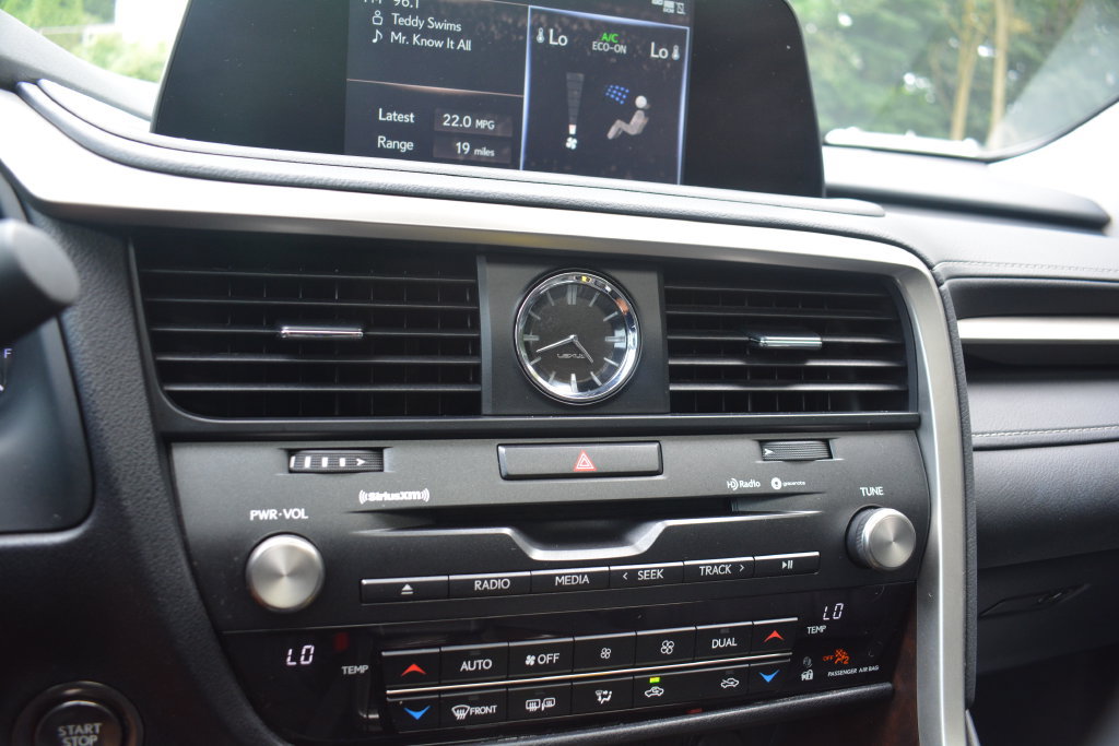 Used 2022 Lexus RX 350 AWD w/ Premium Package image 17