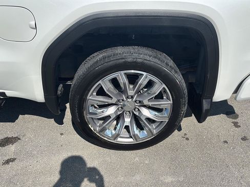 Used 2023 GMC Sierra 1500 Denali AWD/4WD image 12