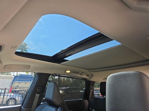 Certified 2026 INFINITI QX60 Luxe w/ Family Package image 25