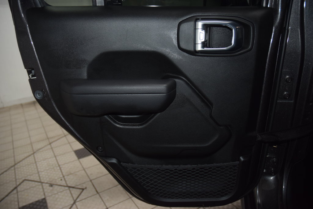 Used 2026 Jeep Wrangler Unlimited Rubicon w/ Safety Group AWD/4WD image 50