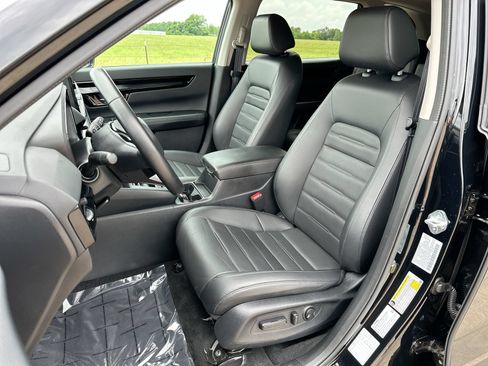 Used 2025 Honda CR-V EX-L image 11