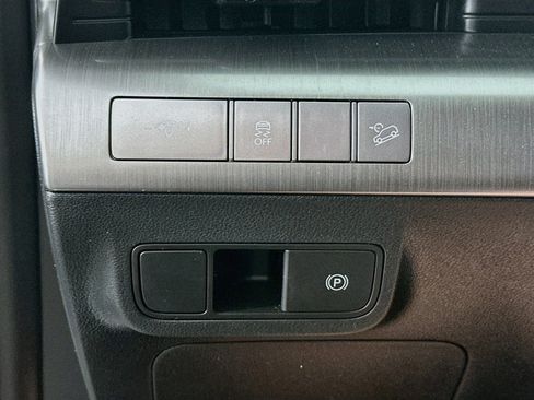 Used 2024 Hyundai Kona SEL FWD image 17