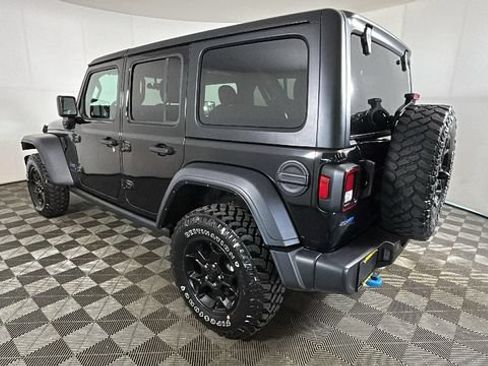 Used 2023 Jeep Wrangler Unlimited w/ Cold Weather Group AWD/4WD image 4