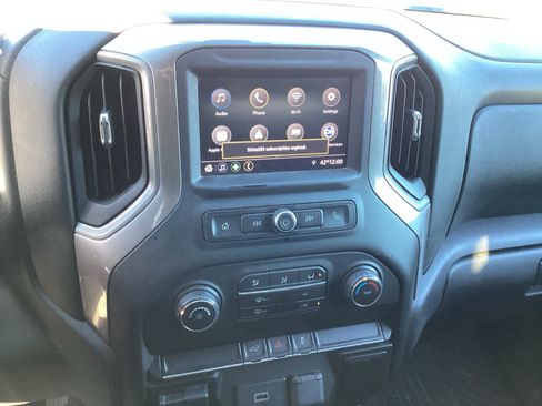 Used 2020 Chevrolet Silverado 2500 Custom w/ Custom Value Package image 11