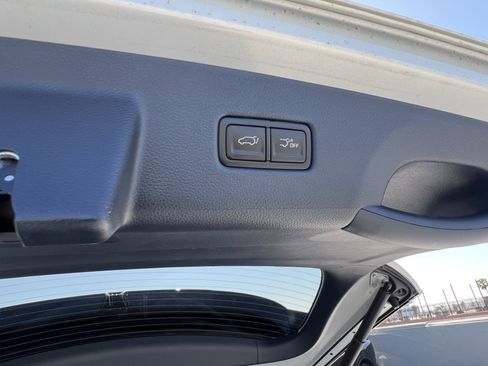 Certified 2026 Kia Carnival SX Prestige image 25