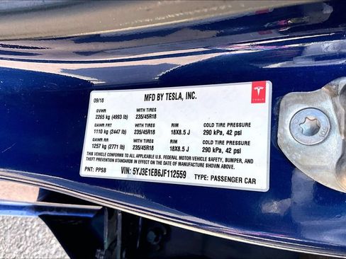 Used 2018 Tesla Model 3 Long Range AWD/4WD image 30