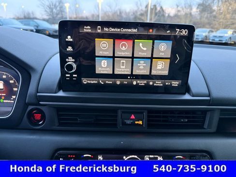 Used 2025 Honda Pilot Elite image 26