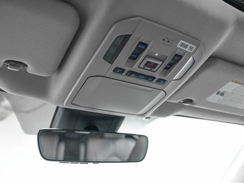 Used 2022 Toyota Highlander XLE image 23