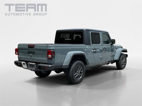New 2025 Jeep Gladiator Sport image 7