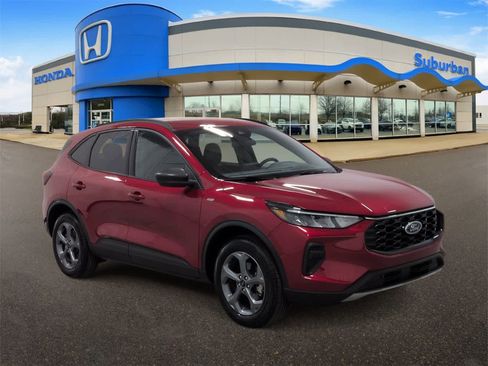 Used 2025 Ford Escape ST-Line image 2