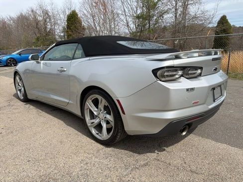 Used 2019 Chevrolet Camaro SS image 4