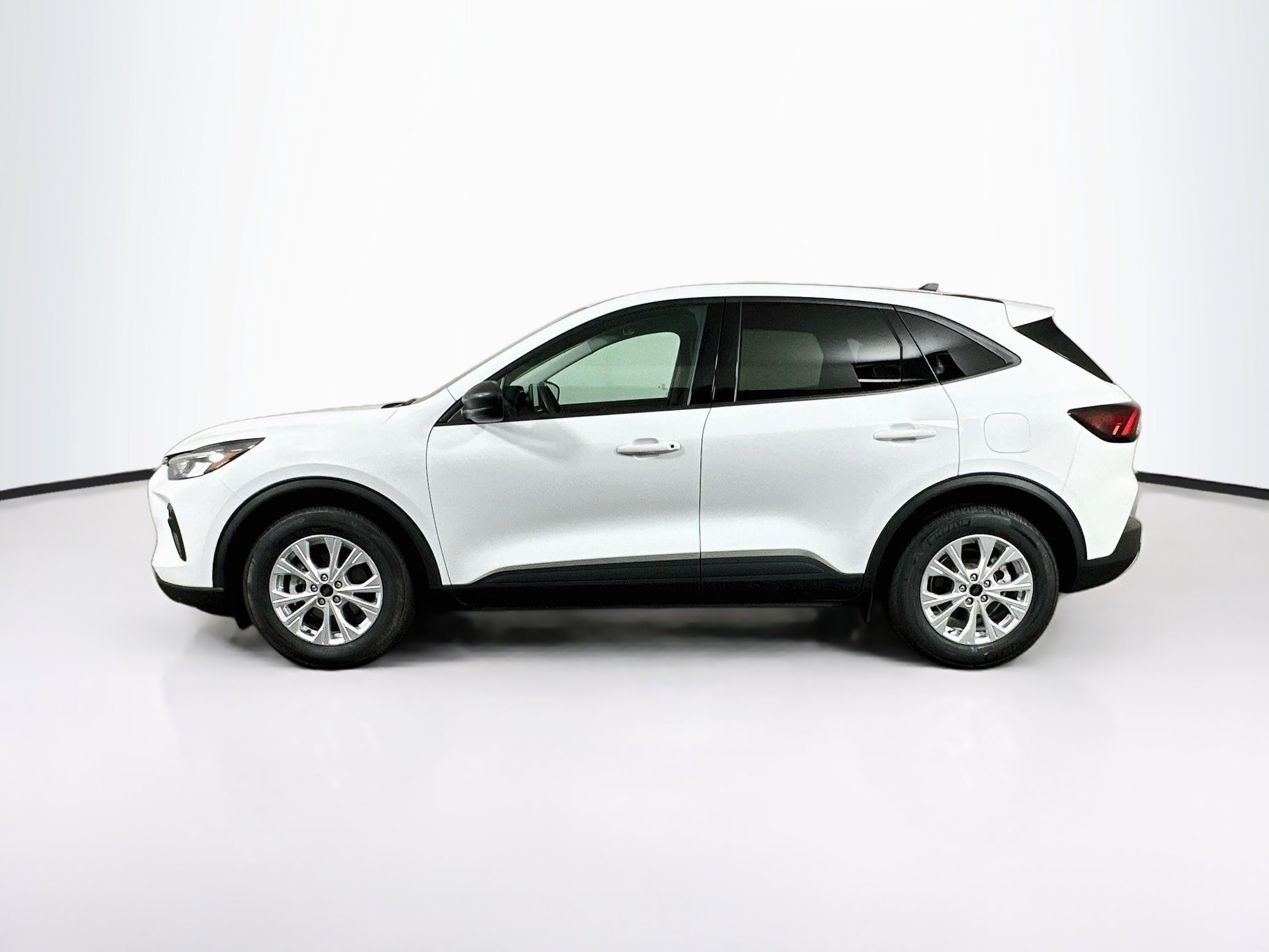 Used 2025 Ford Escape Active FWD image 4
