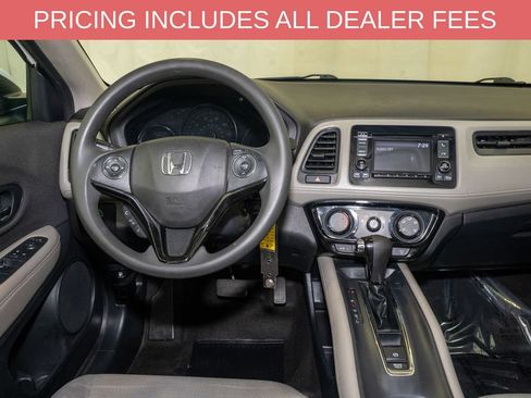 Used 2020 Honda HR-V LX image 6