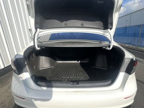 Used 2024 Honda Accord Sport image 11