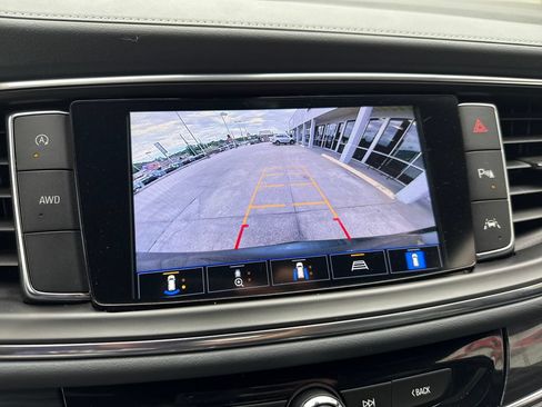 Used 2024 Buick Enclave Premium AWD/4WD image 20