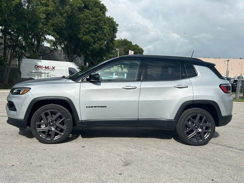 New 2025 Jeep Compass Limited w/ Sun & Sound Group image 8