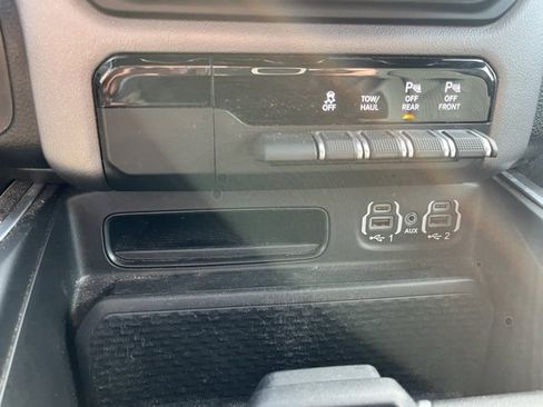 Used 2022 RAM 1500 Big Horn image 18
