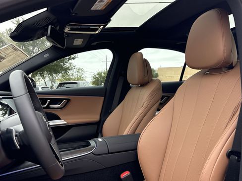New 2026 Mercedes-Benz E 350 4MATIC Sedan image 16