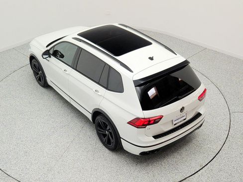 Used 2023 Volkswagen Tiguan SE R-Line FWD image 29
