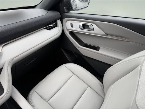 New 2027 Ford Explorer Active w/ Active Comfort Package AWD/4WD image 16