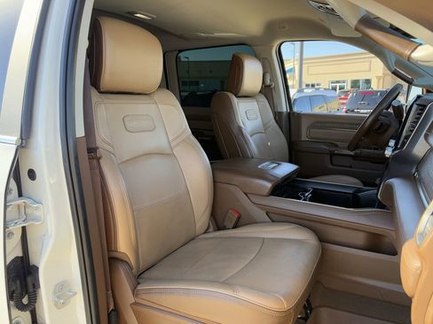 Used 2024 RAM 2500 Limited image 30