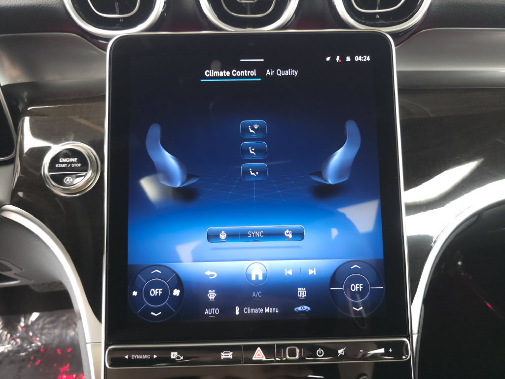 Certified 2026 Mercedes-Benz GLC 300 4MATIC image 17