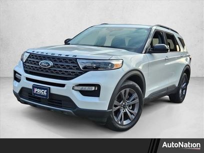 Certified 2023 Ford Explorer XLT w/ Equipment Group 202A