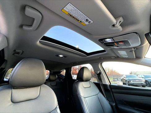 Certified 2025 Hyundai Tucson SEL image 20