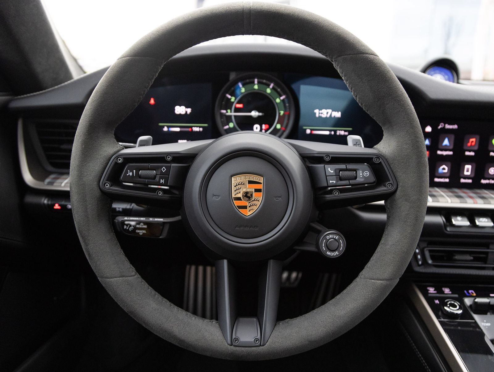 Certified 2025 Porsche 911 Turbo S AWD/4WD image 13