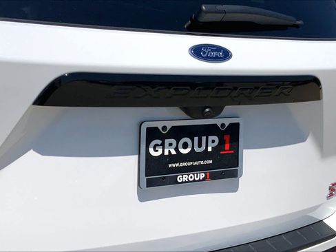 Used 2023 Ford Explorer ST AWD/4WD image 30