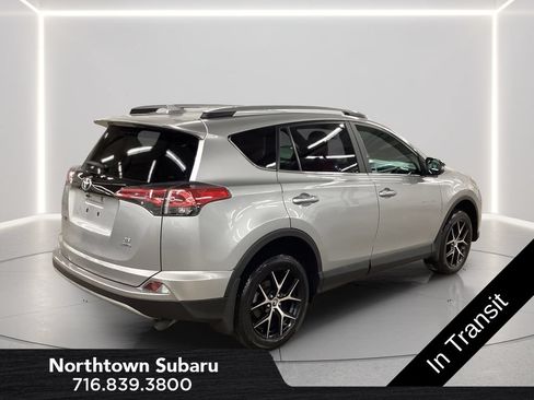 Used 2017 Toyota RAV4 SE AWD/4WD image 5