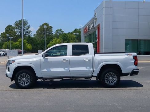 Used 2025 Chevrolet Colorado LT w/ Advanced Trailering Package RWD image 6