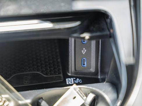 Used 2022 Mercedes-Benz SL 63 AMG 4MATIC image 31