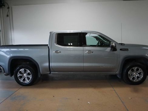 Certified 2025 GMC Sierra 1500 SLT image 7