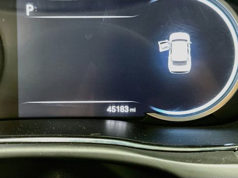 Used 2025 Genesis GV70 2.5T AWD/4WD image 19