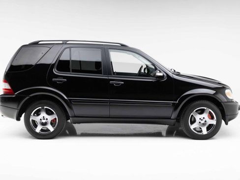 Used 2002 Mercedes-Benz ML 55 AMG 4MATIC image 15