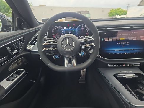 New 2027 Mercedes-Benz E 53 AMG e 4MATIC Sedan image 13