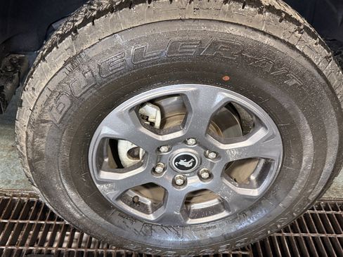Used 2025 Ford Bronco 2-Door AWD/4WD image 32