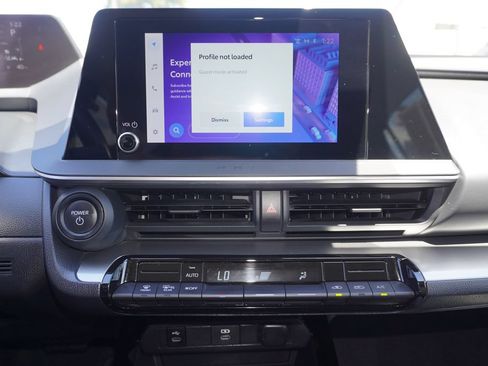 Certified 2023 Toyota Prius LE FWD image 16