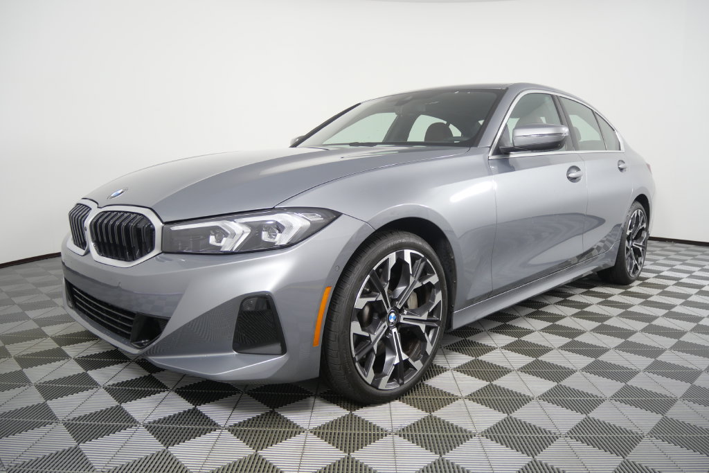 Used 2026 BMW 330i Sedan RWD image 8