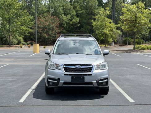 Used 2018 Subaru Forester 2.5i Premium AWD/4WD image 2