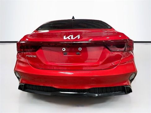 Used 2023 Kia Forte LXS w/ LXS Technology Package image 6