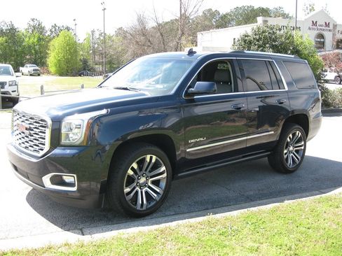 Used 2018 GMC Yukon Denali w/ Denali Ultimate Package image 3